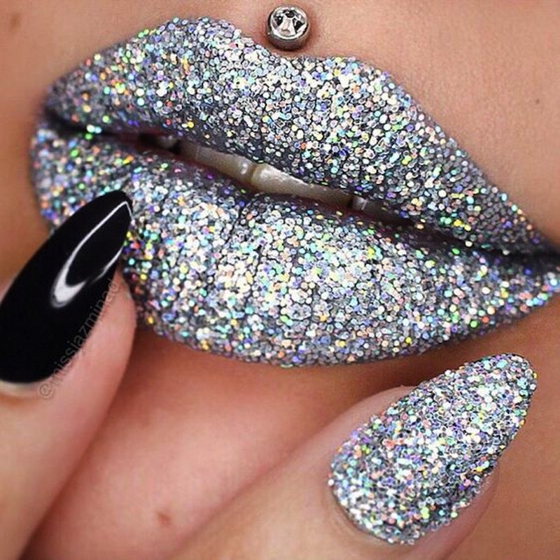 Matching glitter nails and lips
