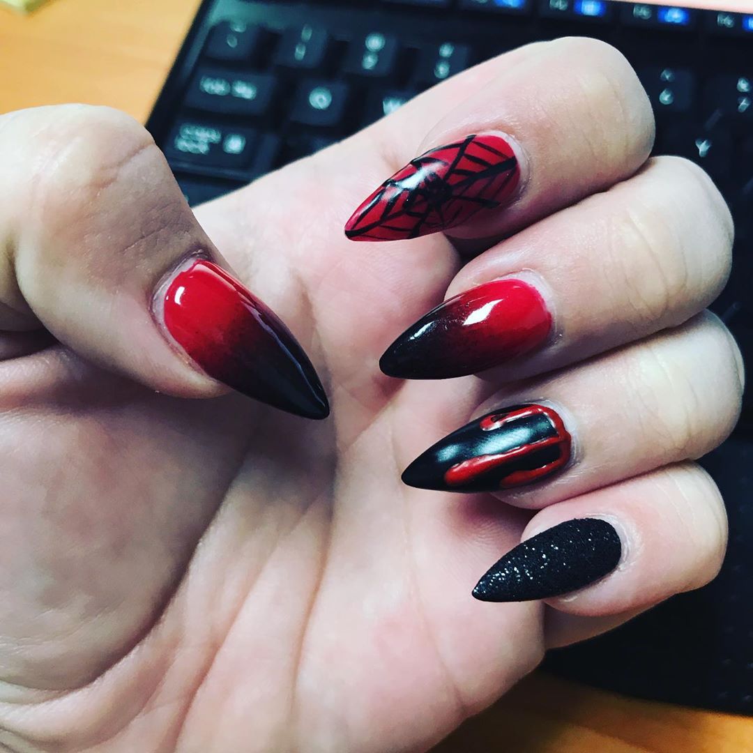 Creepy Stiletto Red Nails with Black Tips