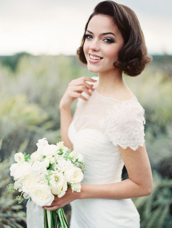 12 Short Wedding Hairstyles for Brides { Pretty short wedding hair ideas }