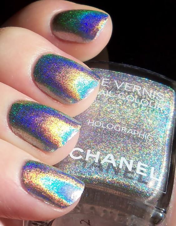 15 Color Changing Nail Inspirations