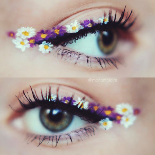 Dainty floral liner