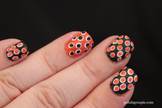 black and orange nails