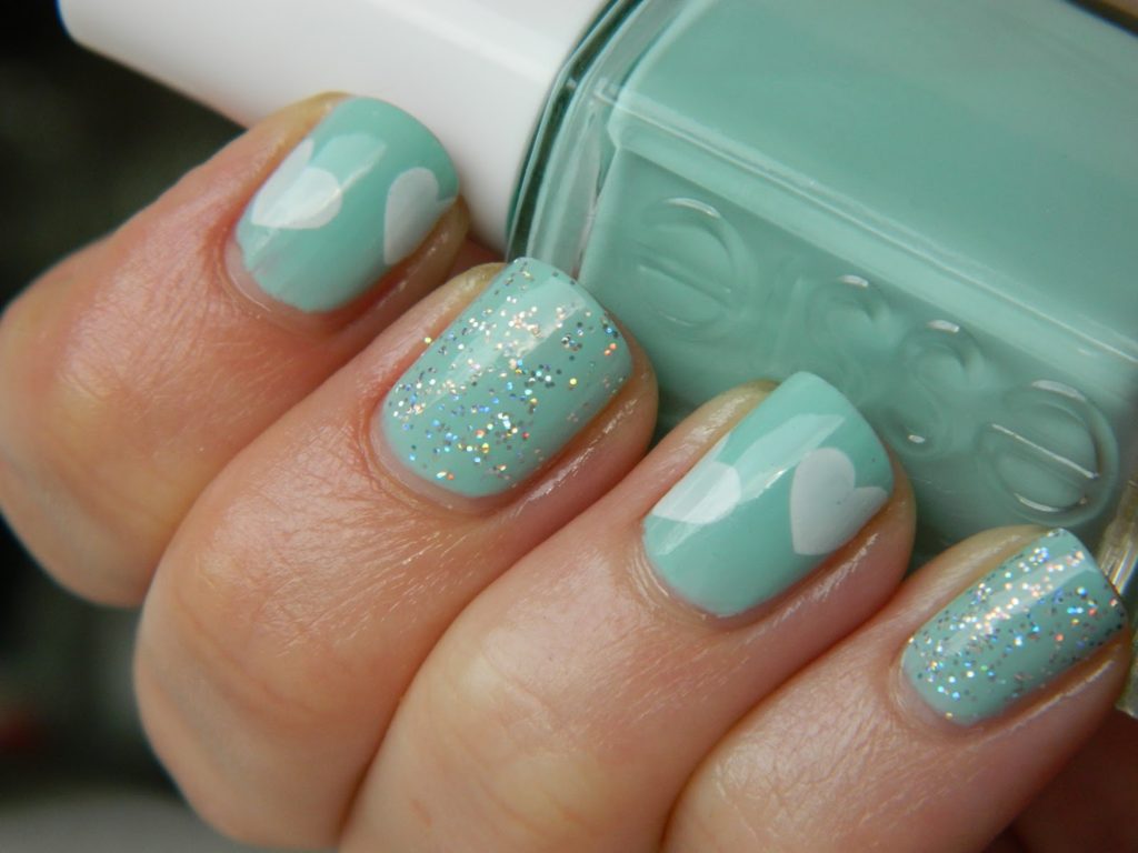 Mint with glitter and white hearts