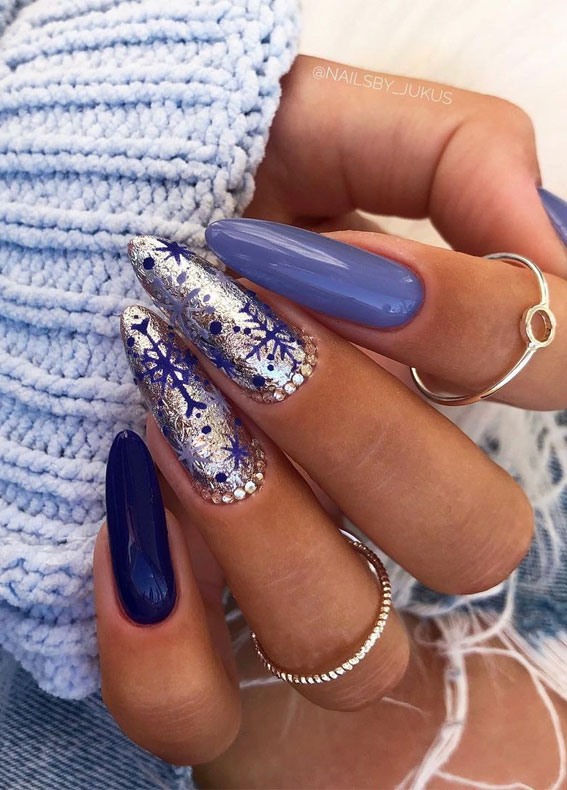 mismatched blue winter nails, blue snowflake nails, christmas nail designs 2020, christmas nail designs 2020, christmas nail art, easy christmas nail art, christmas nail ideas, christmas nail designs acrylic, christmas nails, festive christmas nails, festive nails, holiday christmas nails