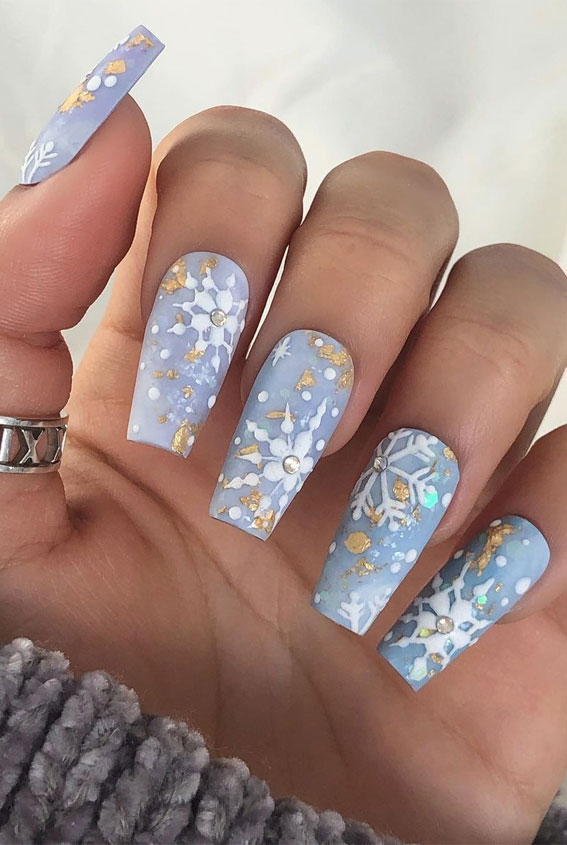 baby blue christmas nails, christmas nail designs 2020, christmas nail designs 2020, christmas nail art, easy christmas nail art, christmas nail ideas, christmas nail designs acrylic, christmas nails, festive christmas nails, festive nails, holiday christmas nails