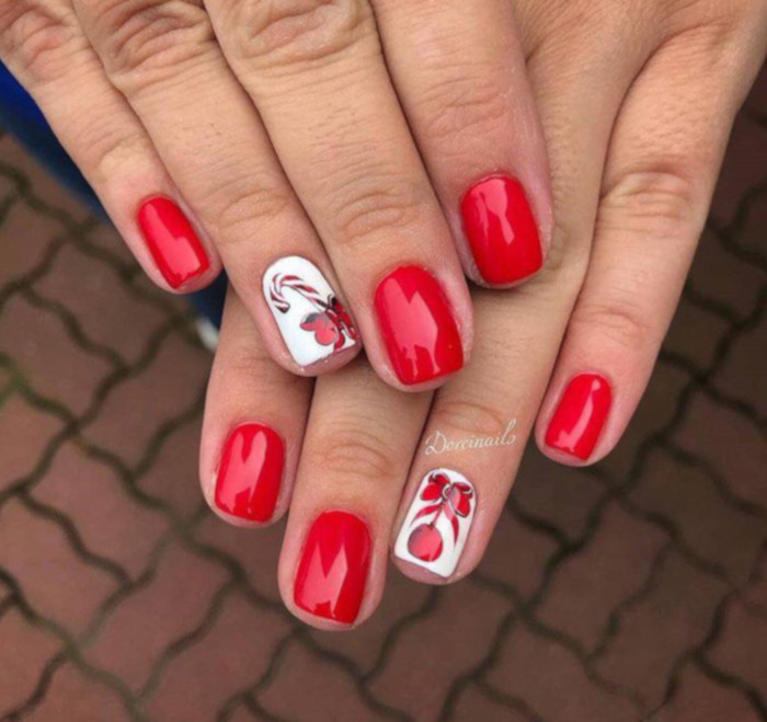 16-Festive-Nail-Art-Ideas-To-Copy-red-nails
