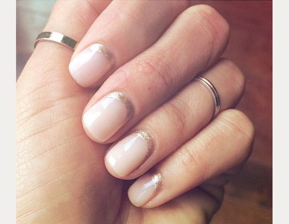 15 Gorgeous Minimalist Nail Design Ideas