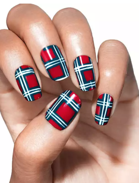 Diy plaid nail art