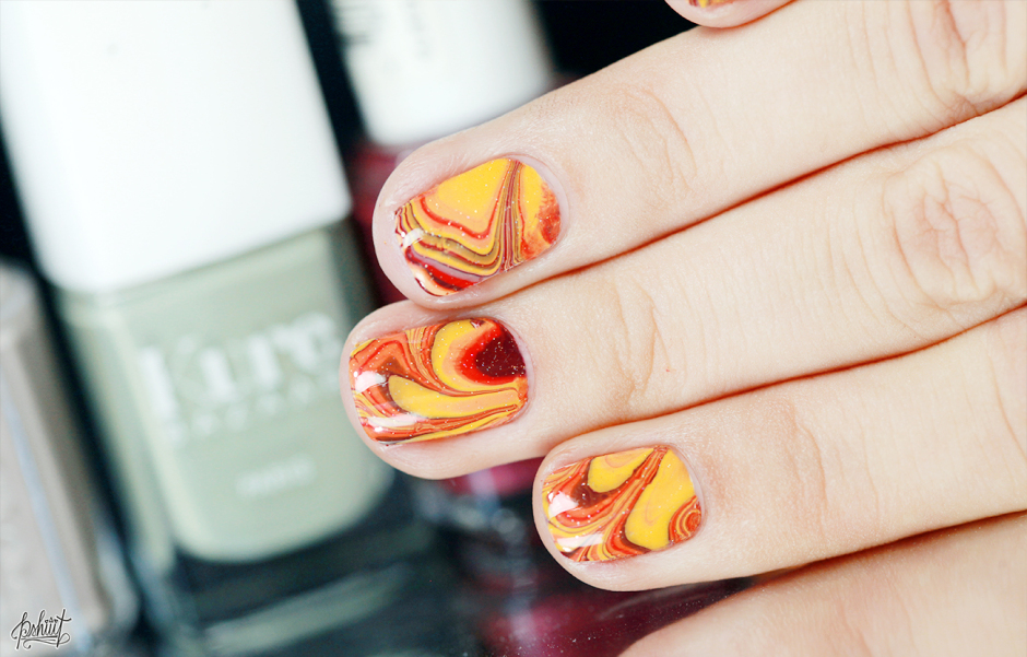 Autumn marble nails