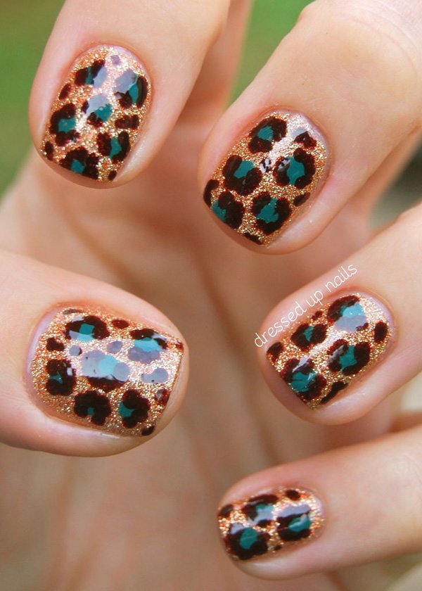 Gold Glitter Leopard Print Nail Design