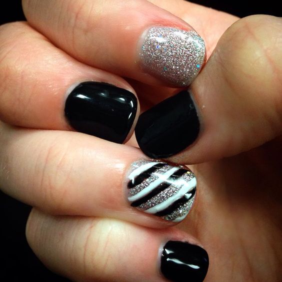 11 Pretty Solar Nails You Will Want To Try