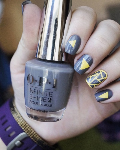 Beautiful Gray Nails with Yellow Cute Nail Art for Winters