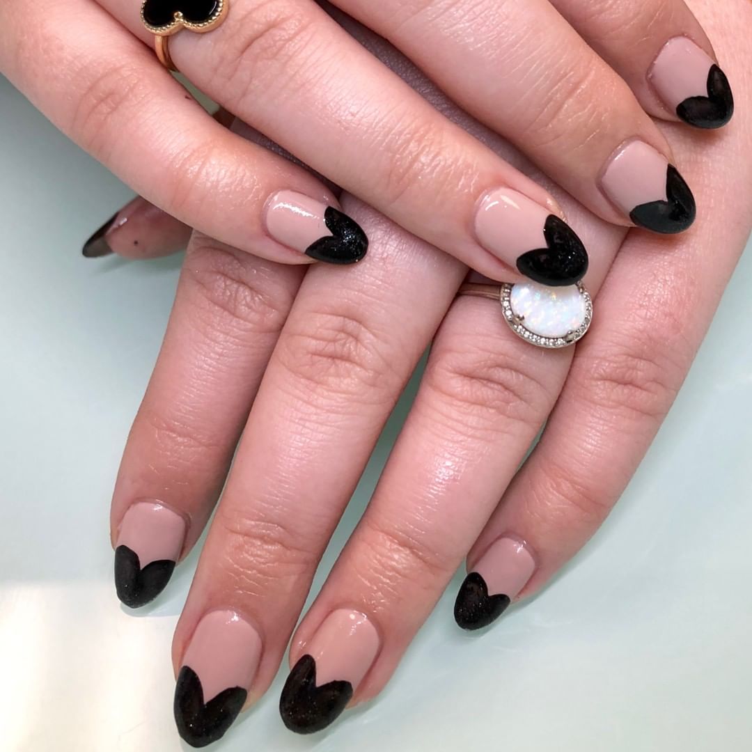 Elegant Black Heart Design Nail Art for Party