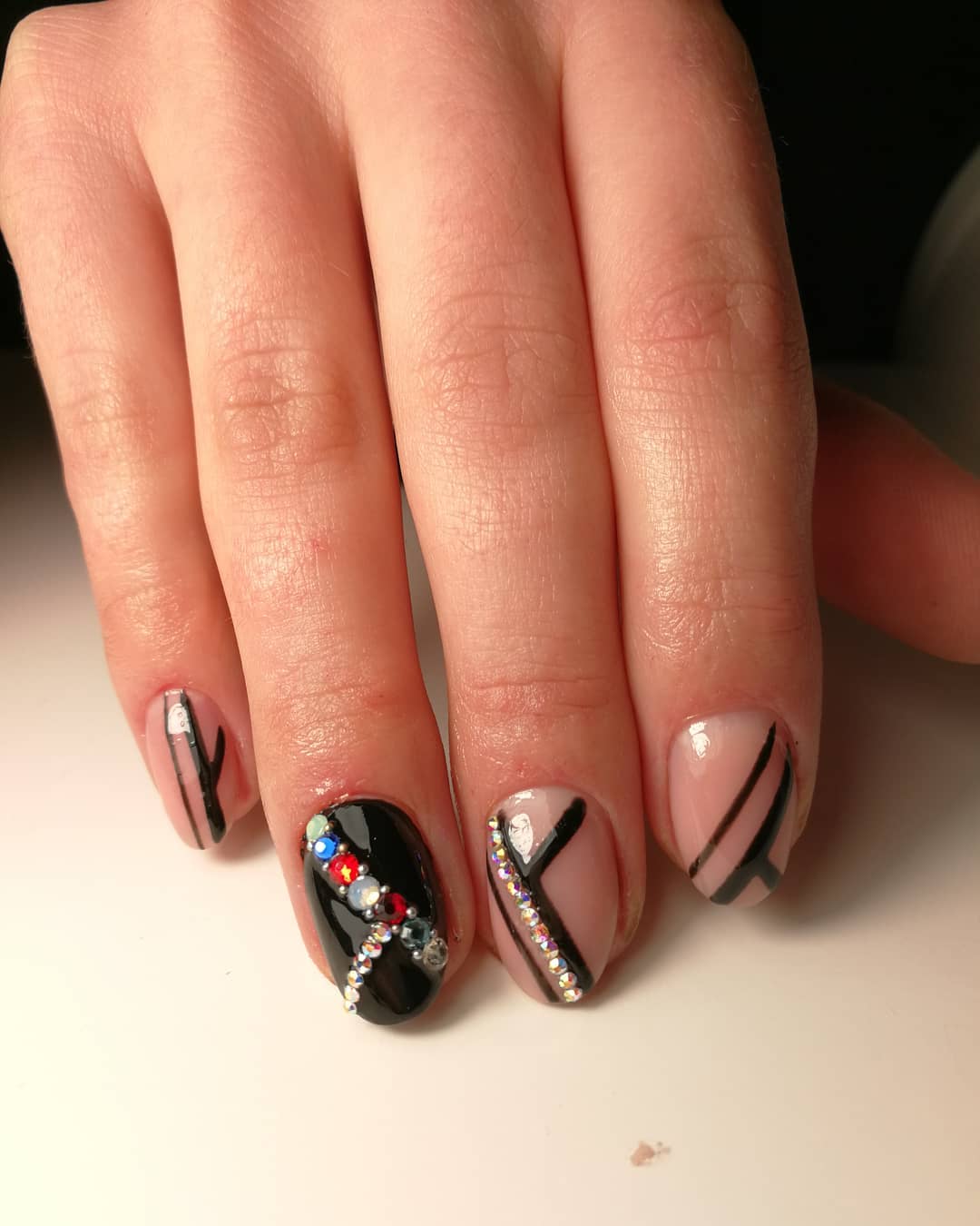 Rhinestones Decorated Amazing Black Nail Art for Almond Style Nails