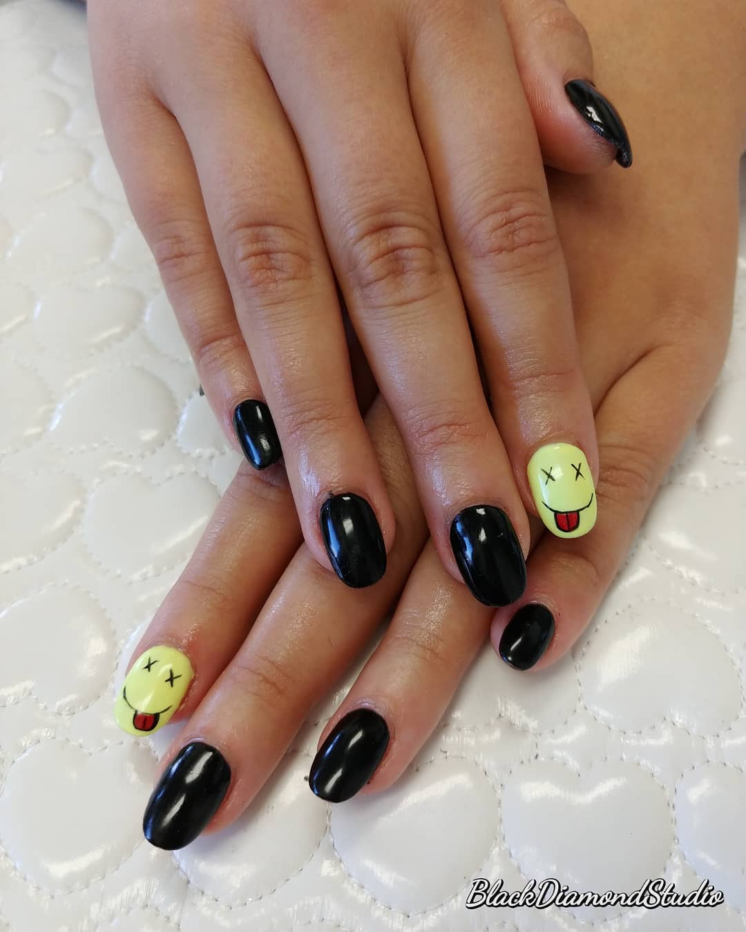 Arrow Design Exceptional Nail Art on Black Nails