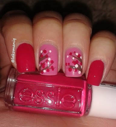 Squared Long Nails with Floral Design for Christmas