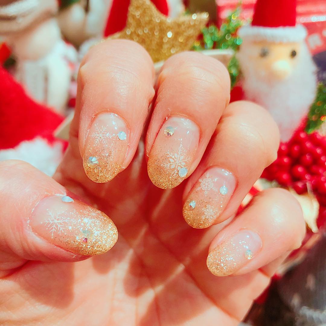 Wonderful Golden Nails with Silver Beads