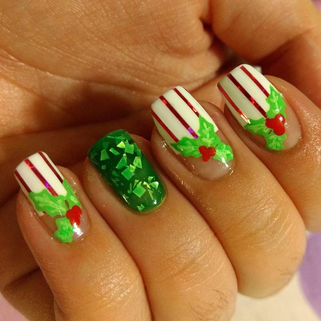 Merry Mistletoe Winter Break Long Square Nail Art in Green, White, Nude Red Colors