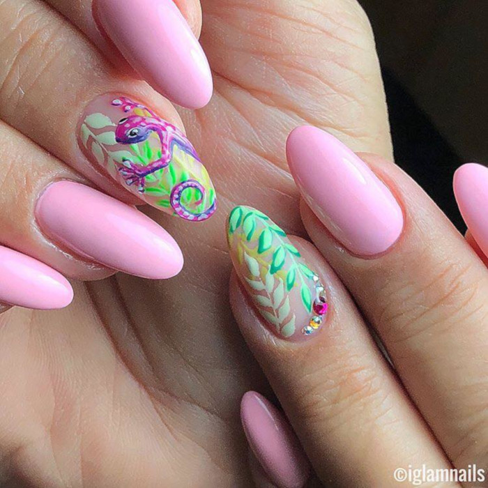 Fun Vacation Themed Nail Ideas