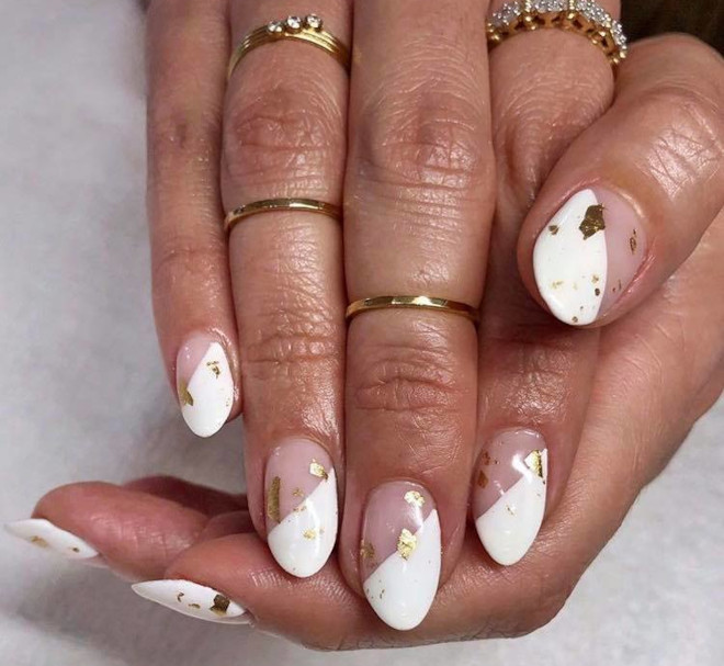 half-dip nails are the new way to do french manicure