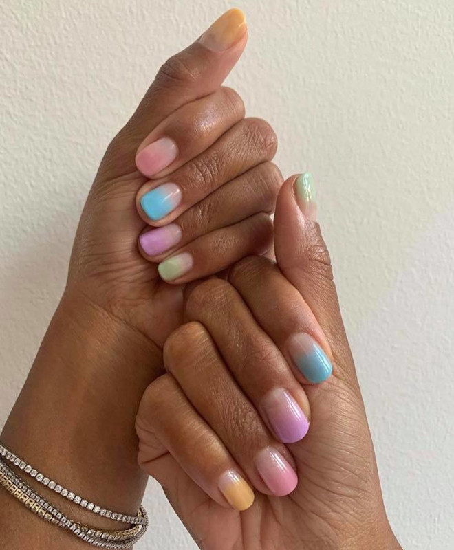 half-dip nails are the new way to do french manicure