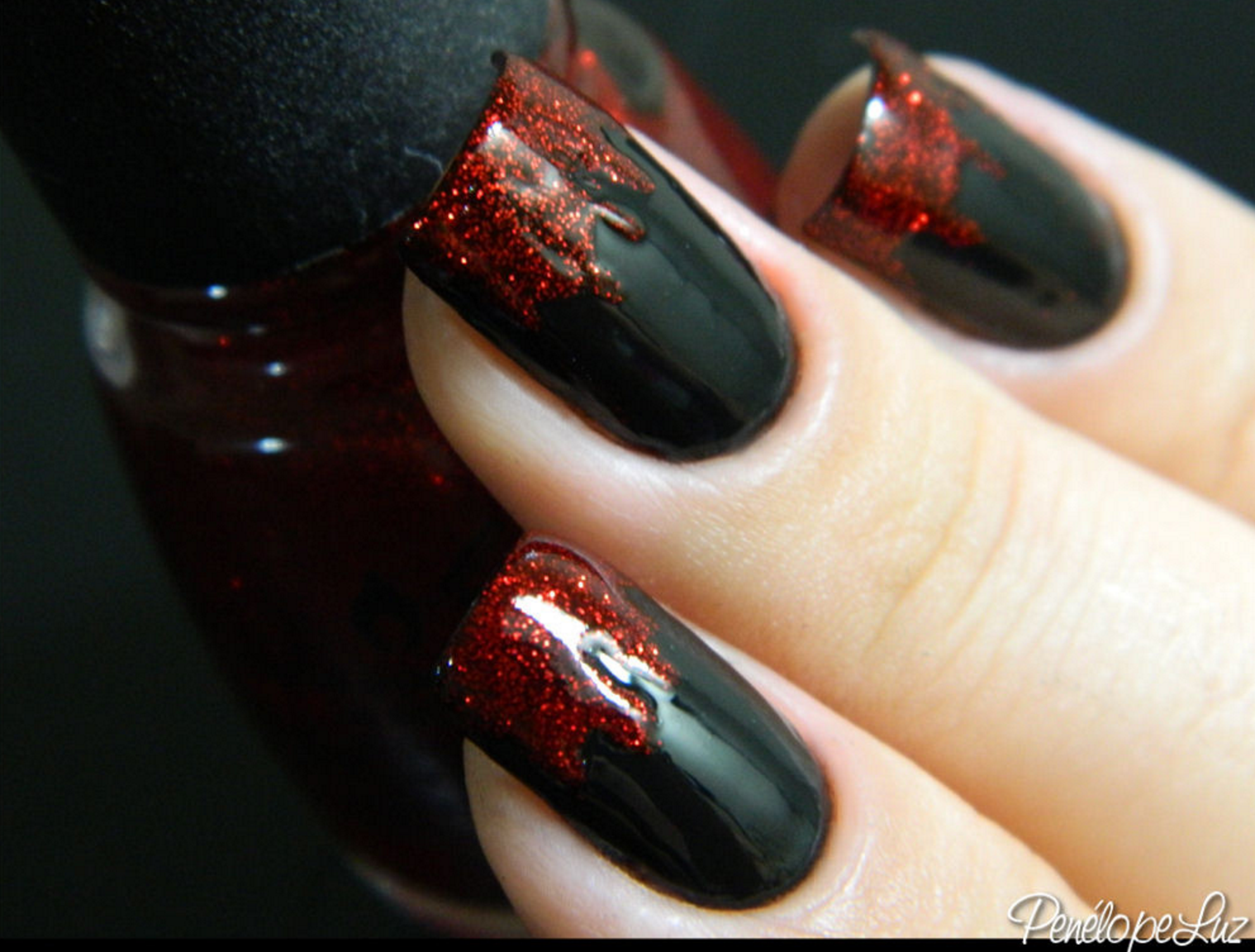 Dripping blood halloween manicure