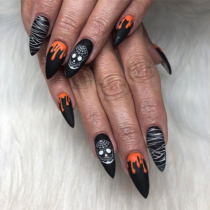 Insane-Halloween-Nail-Art-That-Will-Make-You-Swoon-black neon nails