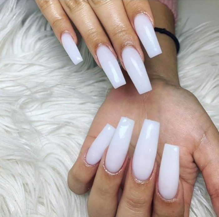 milky nails trend