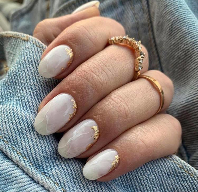 minimalist nail designs for fall