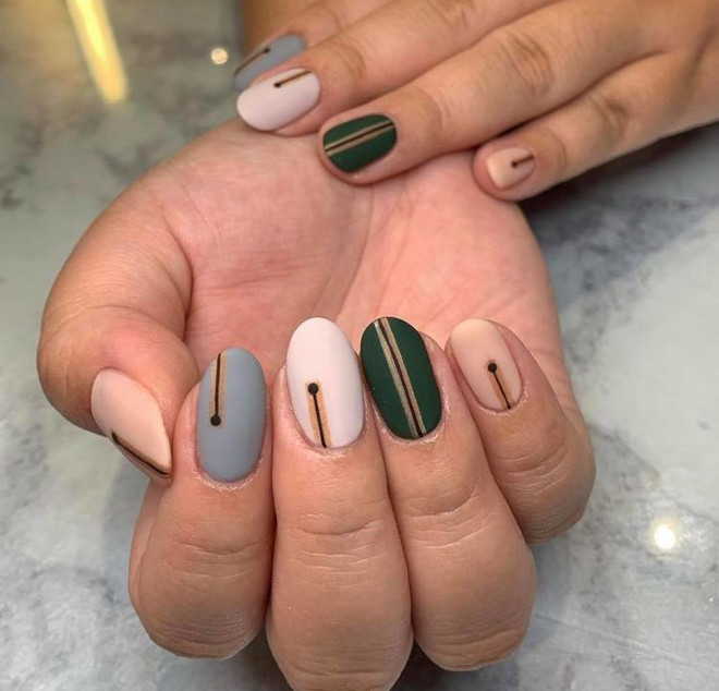 minimalist nail designs for fall