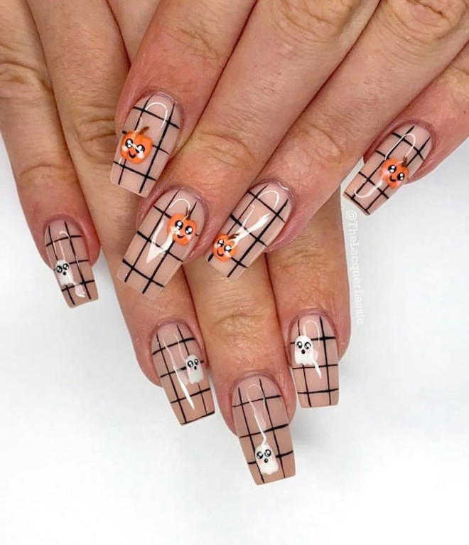 spook-tacular halloween nail designs