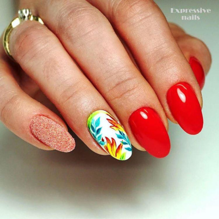Summer Mood Tropical Nail Designs floral nails