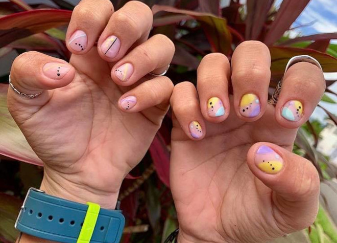 mismatched manicure is trending mismatched nails