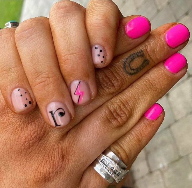 mismatched manicure is trending mismatched nails